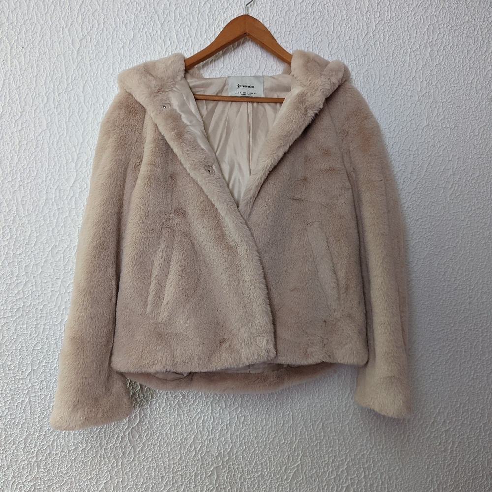 NWOT Stradivarius Teddy Jacket